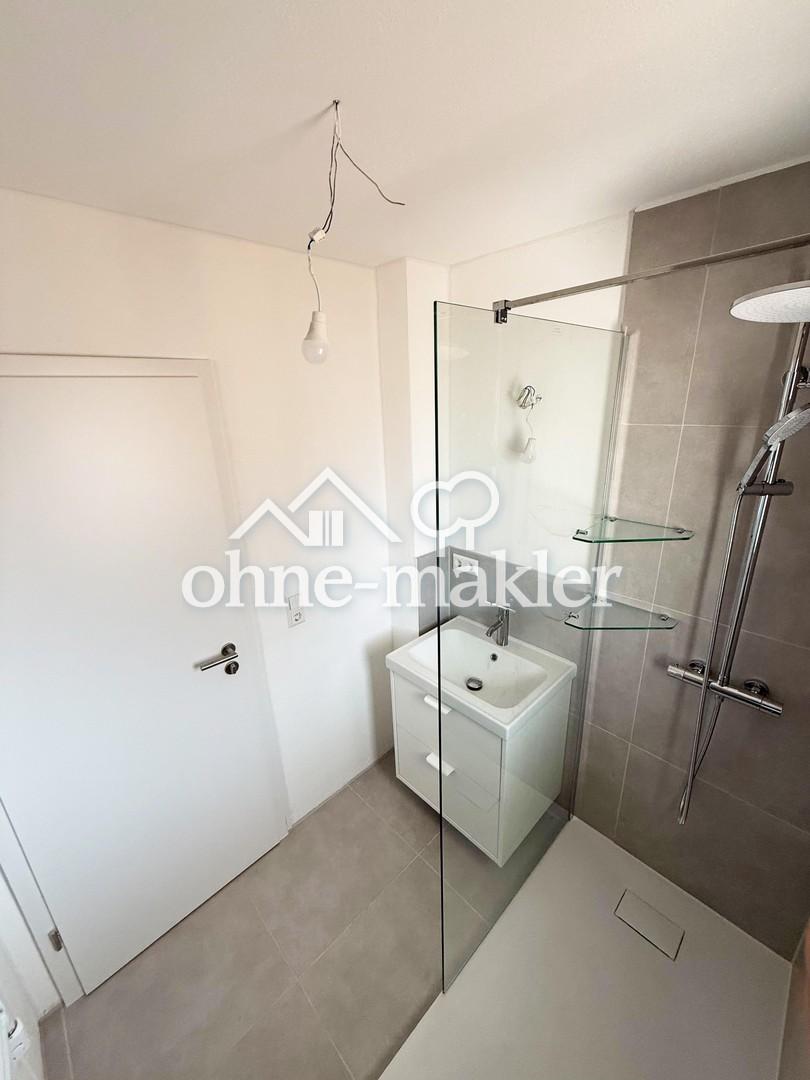 Frisch komplettsanierte 4-Zimmer-Wohnung mit Einbauküche & Balkon in Stuttgart-Bad Cannstatt - Foto 4
