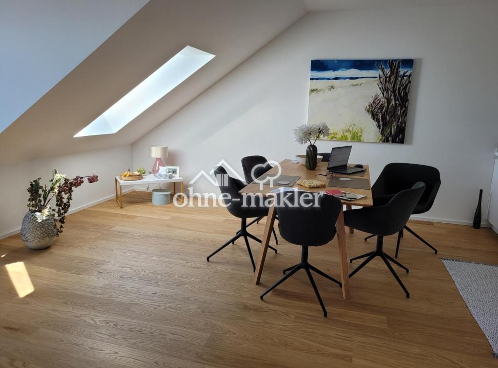 D'dorf so nah: Euro 1.295,- Kaltmiete Neubau DG-Wohnung mit Balkon - Photo 2