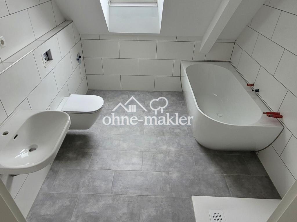 Stadtgrenze Bonn: neue 3-Zimmer-Wohnung in alten Mauern - Foto 1