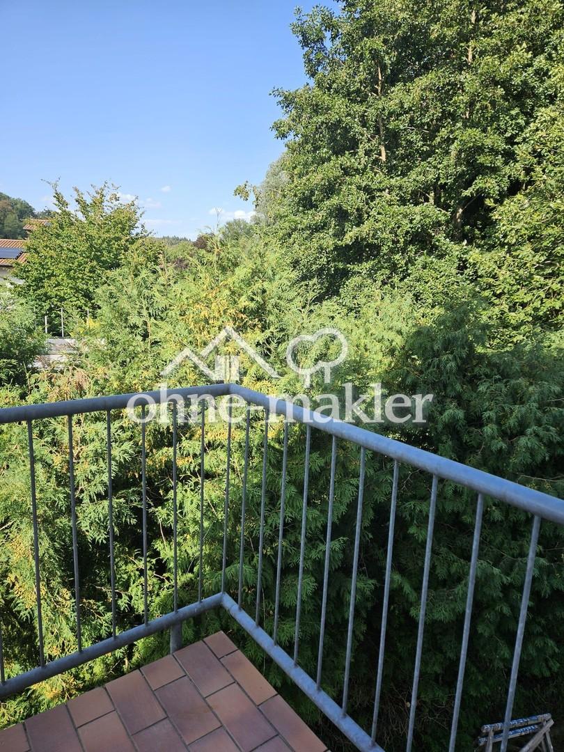 Schöne renovierte Wohnung - Photo 2