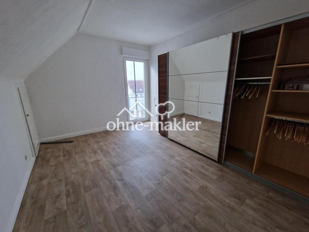 66 qm Licht und Raum im Dach mit Balkon - Photo 1