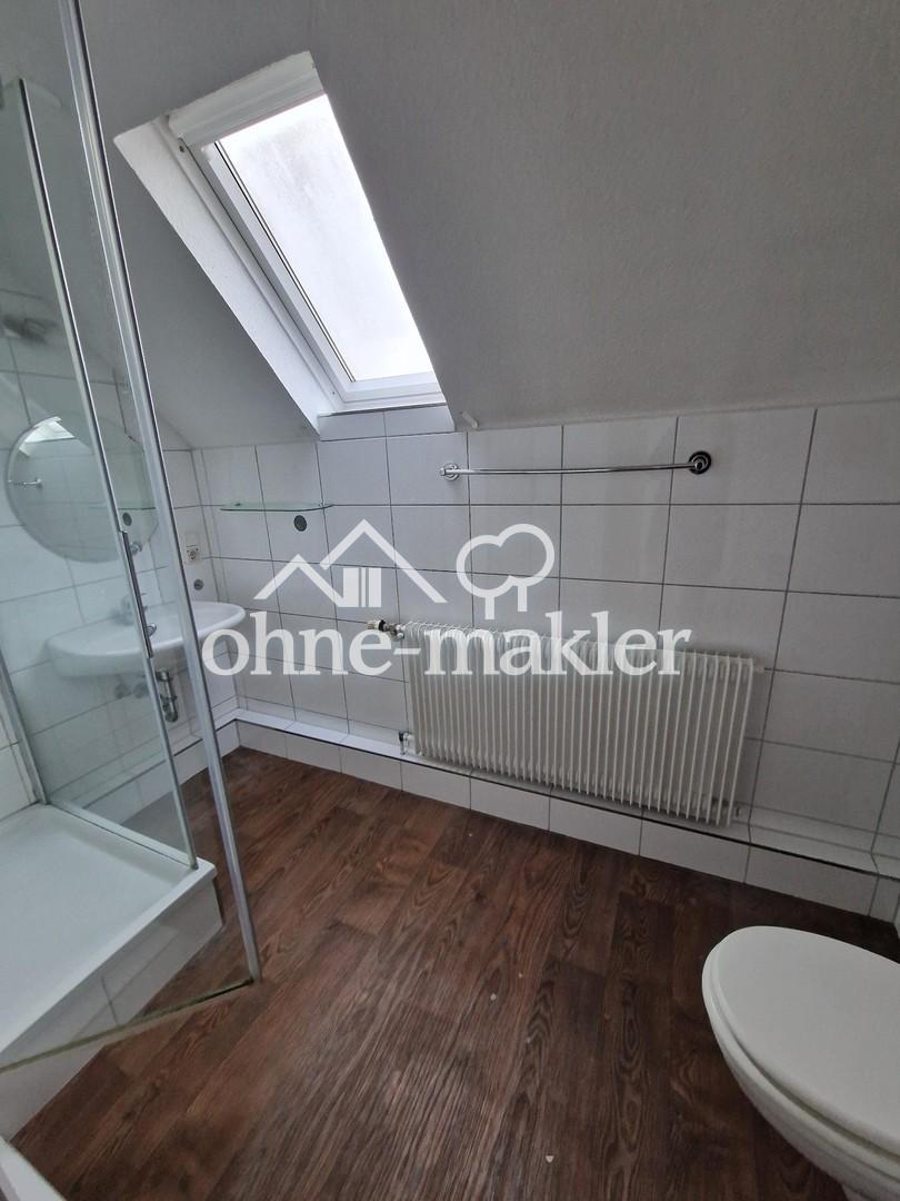 66 qm Licht und Raum im Dach mit Balkon - Photo 2
