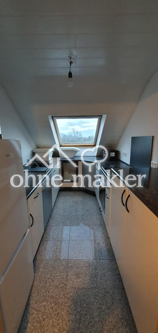 Gepflegte 3-Zimmer-Dachgeschosswohnung in Mönchengladbach-Venn - Photo 1