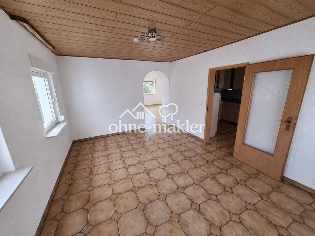 Großzügige 4-Zimmer-Wohnung mit Balkon, EBK & Klimaanlage - Photo 2