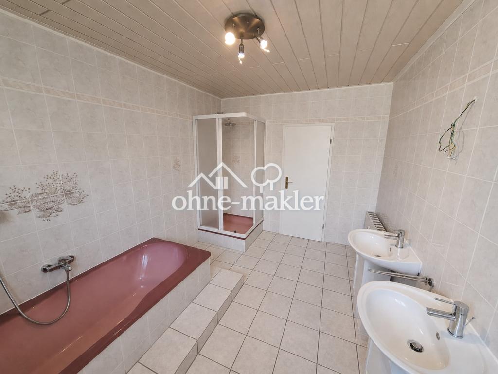 Großzügige 4-Zimmer-Wohnung mit Balkon, EBK & Klimaanlage - Photo 4