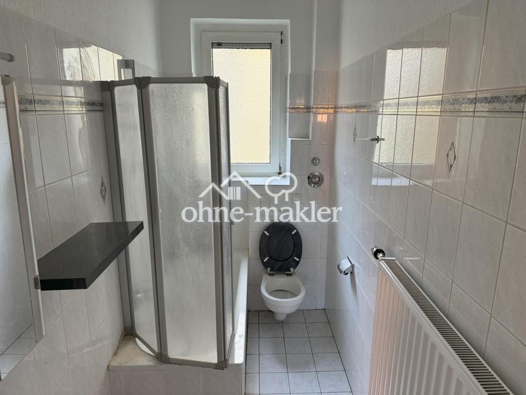 Helle, großzügige 2 Zimmer-Wohnung mit Wohnküche - Photo 2