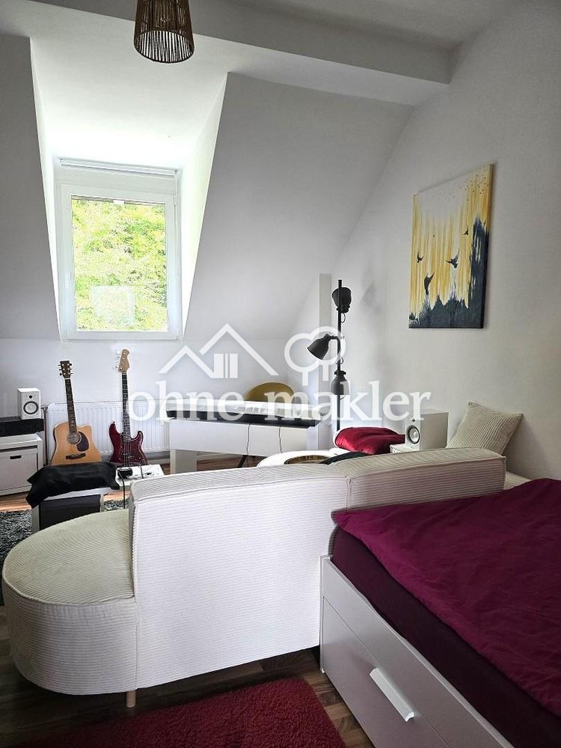 wunderschöne Altbau DG Wohnung voll möbliert! - Photo 3