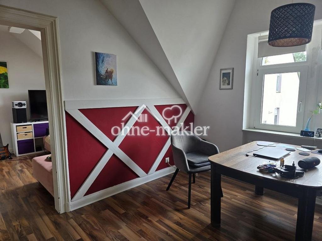 wunderschöne Altbau DG Wohnung voll möbliert! - Photo 1