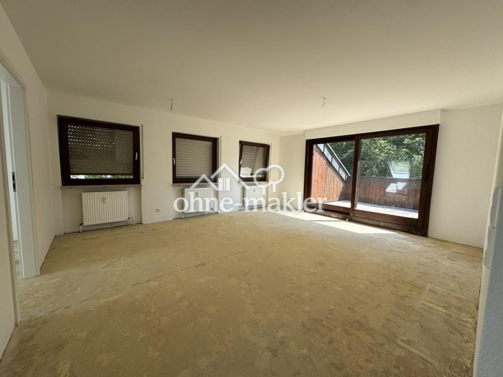 Sanierte 3-Zimmer-Dachgeschosswohnung mit Dachterrasse und Tiefgaragenplatz - Photo 2