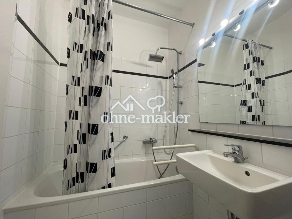 Möbliertes 1-Zimmerappartement mit Balkon in zentraler und ruhiger Lage! - Photo 4
