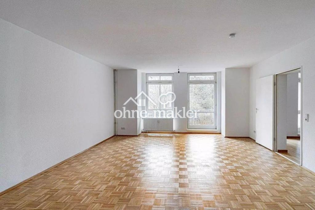Frisch renoviert: Großzügige 140 m² Etagenwohnung mit Süd-Balkon, Parkett, Duschbad & TG-Stellplatz - Photo 1