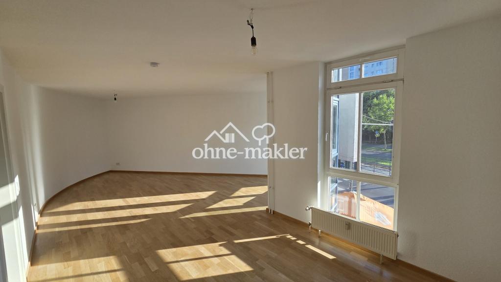 Frisch renoviert: Großzügige 140 m² Etagenwohnung mit Süd-Balkon, Parkett, Duschbad & TG-Stellplatz - Photo 2