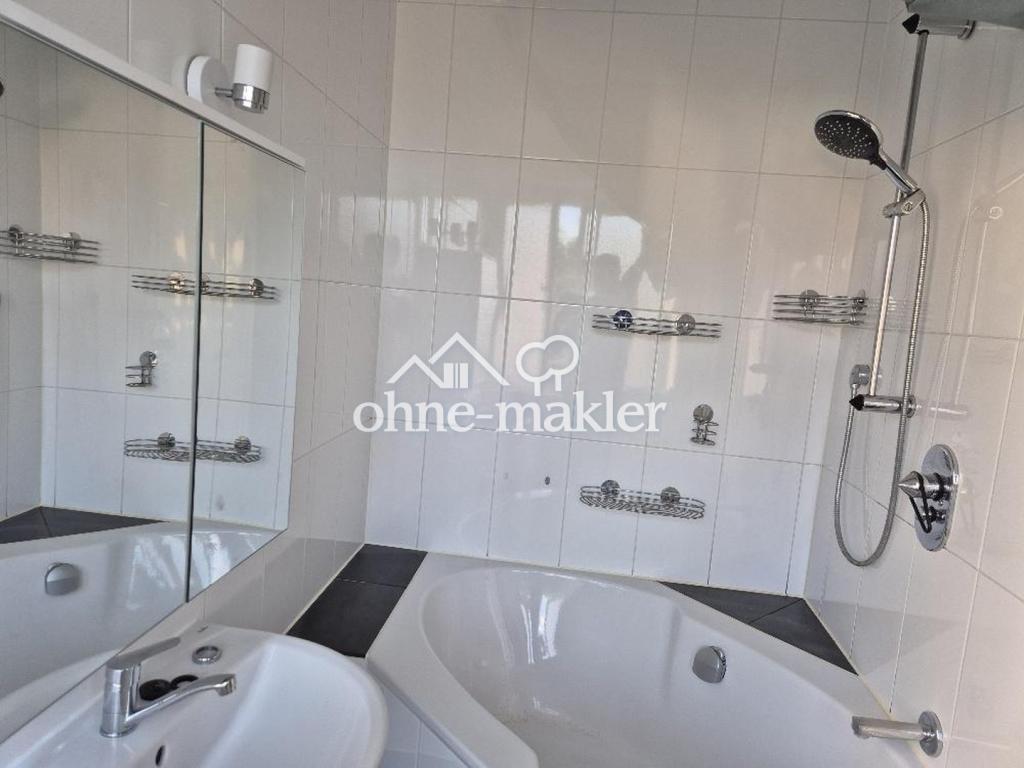 WG-Zimmer 19 m² | möbliert auf Wunsch | Löwenmarkt Stgt-Weilimdorf | 540 € warm - Photo 4