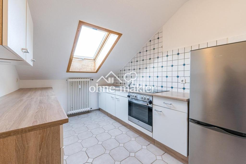 Attraktive 3 Zimmer- Dachgeschosswohnung mit Blick in die Schweiz - Photo 5