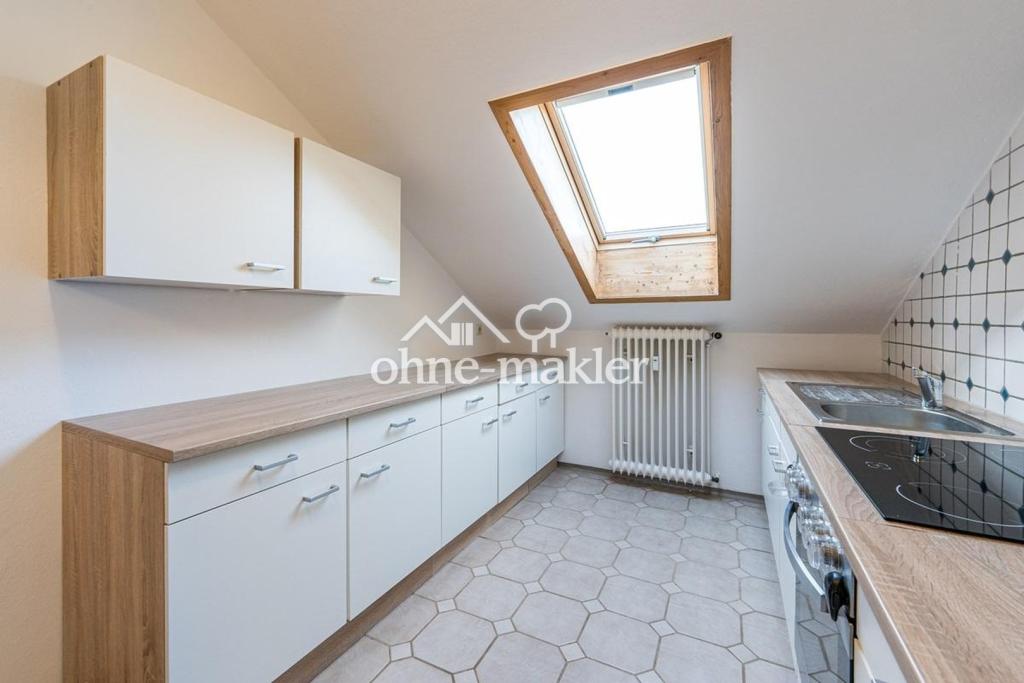 Attraktive 3 Zimmer- Dachgeschosswohnung mit Blick in die Schweiz - Photo 3