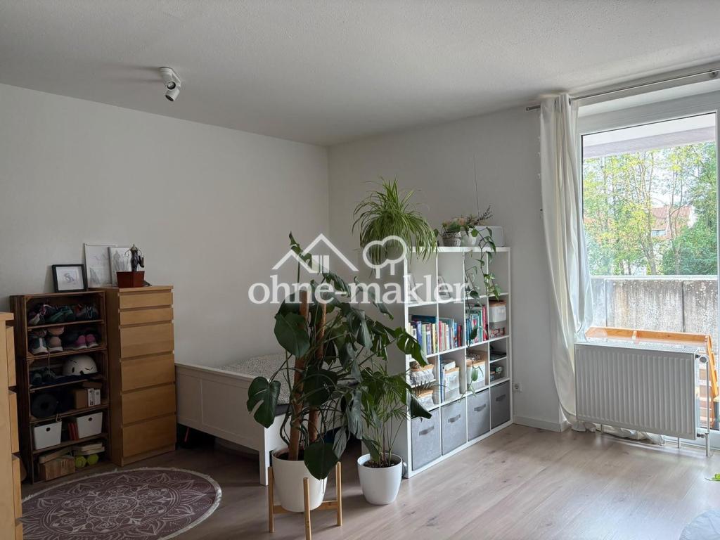 Helle 1-Zimmer-Wohnung mit großem Balkon, Einbauküche & Stellplatz in zentraler Lage - Photo 2