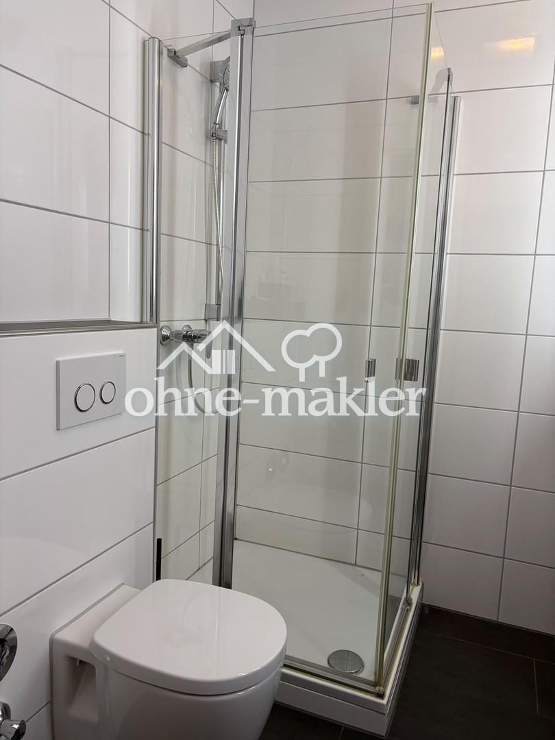 Helle 1-Zimmer-Wohnung mit großem Balkon, Einbauküche & Stellplatz in zentraler Lage - Photo 4