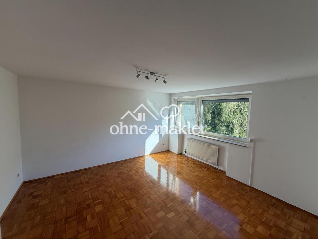 2 Zimmer. Viel Licht. Mitten in Zabo. Aufzug und elektrische Rollos - Foto 3
