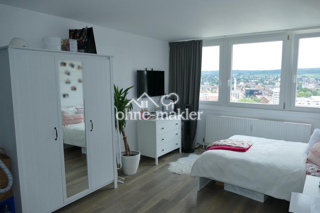 Zentrale und möblierte 1-Zimmer-Wohnung mit traumhafter Aussicht - Photo 4