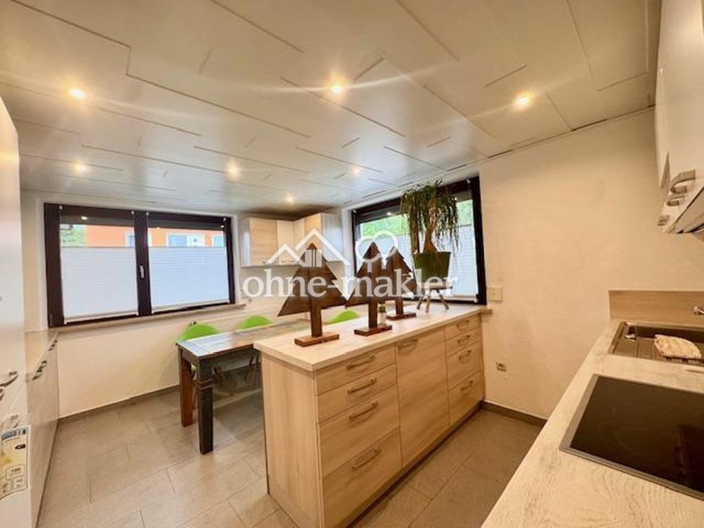 Gepflegte 3-Zimmer-Erdgeschosswohnung mit Balkon, neuer Einbauküche und Garten in Reckendorf - Foto 1