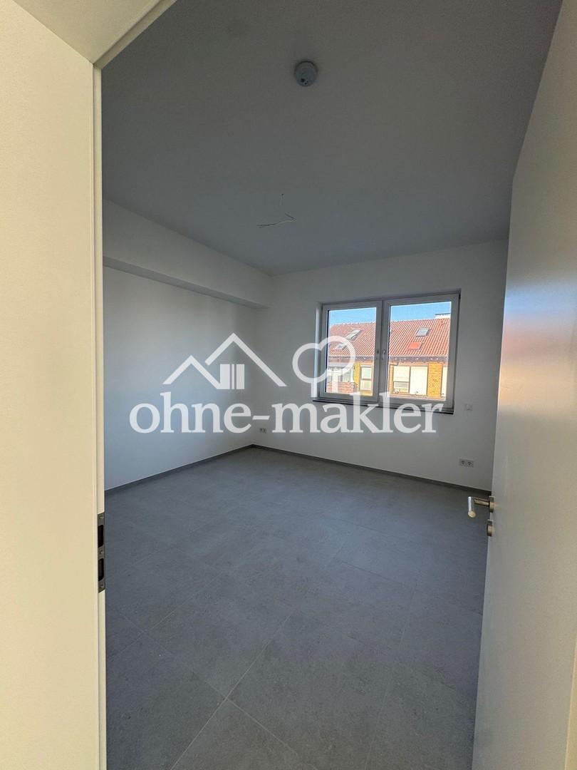 Lichtdurchflutete, moderne 3-Zi-Wohnung mit EBK, Balkon und Gäste-WC - Energieeffizienzklasse A+ - Photo 1
