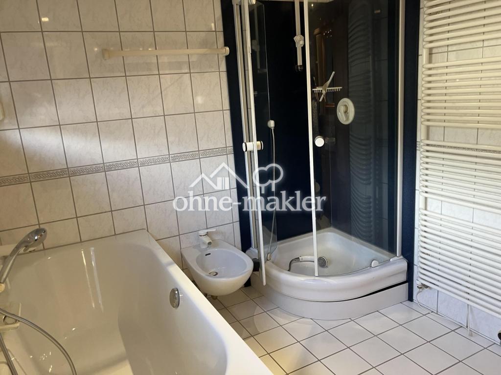 Großzügige 4-Zimmer-Wohnung mit Dachterrasse und hochwertiger Einbauküche in Wehr (Hochrhein) - Photo 4