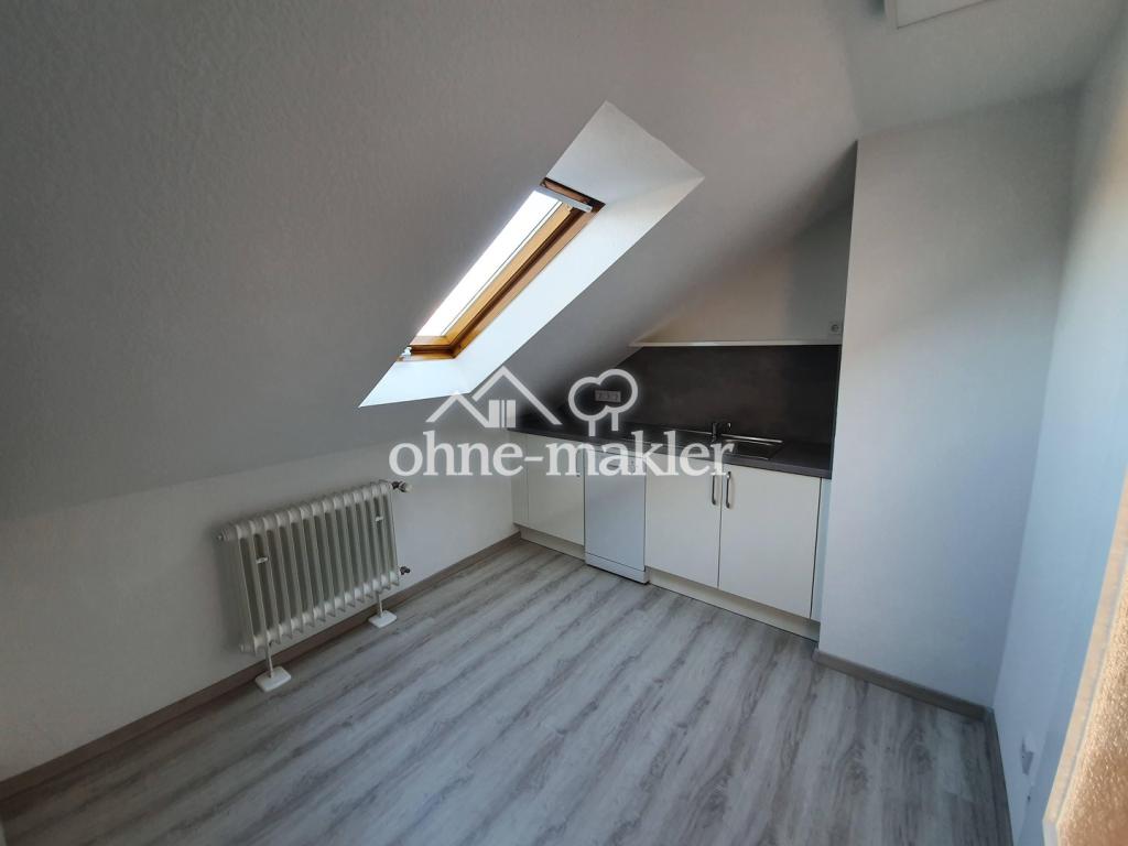 Gemütliche 3-Zimmer-Dachgeschosswohnung in Großenseebach - Photo 2