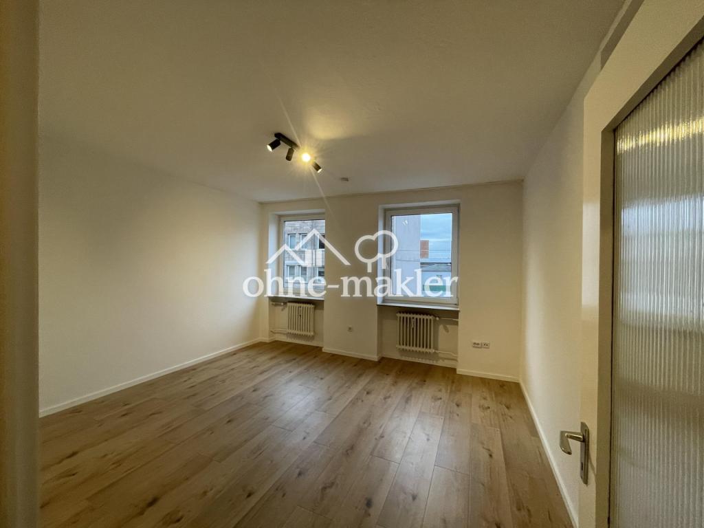 Zweitbezug nach Renovierung / 2-Zimmer Wohnung mit Einbauküche in zentraler Lage in Fürth - Foto 3