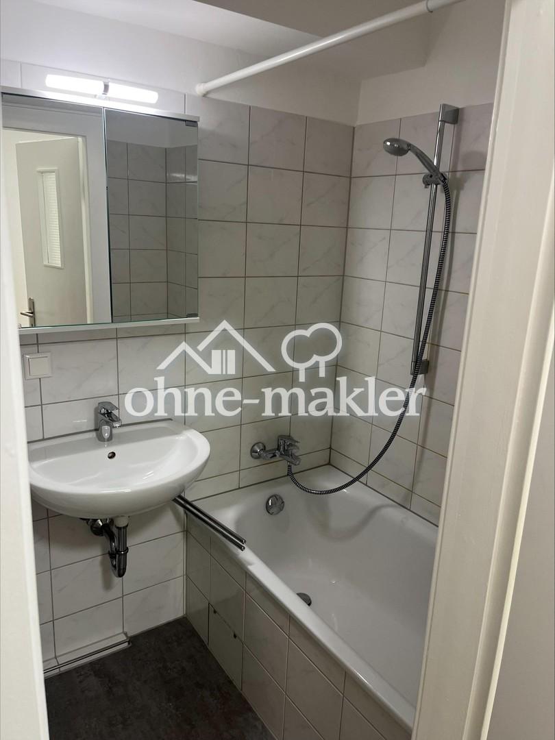 Schöne Einraumwohnung mit Einbauküche in ruhiger und zentraler Lage - Photo 2