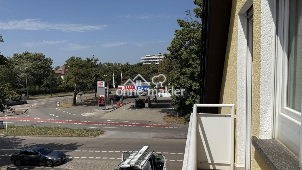 Großzügige 4-Zimmer-Dachgeschosswohnung mit Balkon und neuem Bad - Photo 5