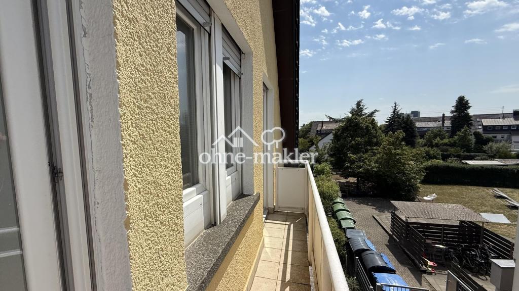 Großzügige 4-Zimmer-Dachgeschosswohnung mit Balkon und neuem Bad - Photo 4