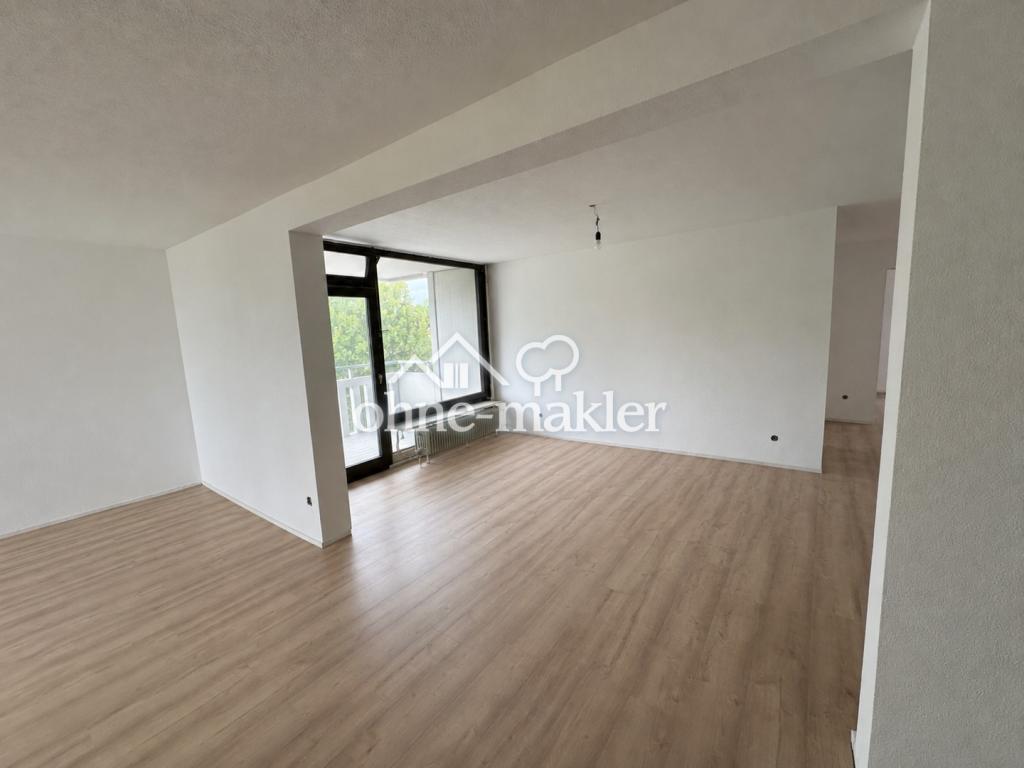 Erstbezug nach Sanierung – 3,5-Zimmer-Wohnung mit Einbauküche - Photo 4