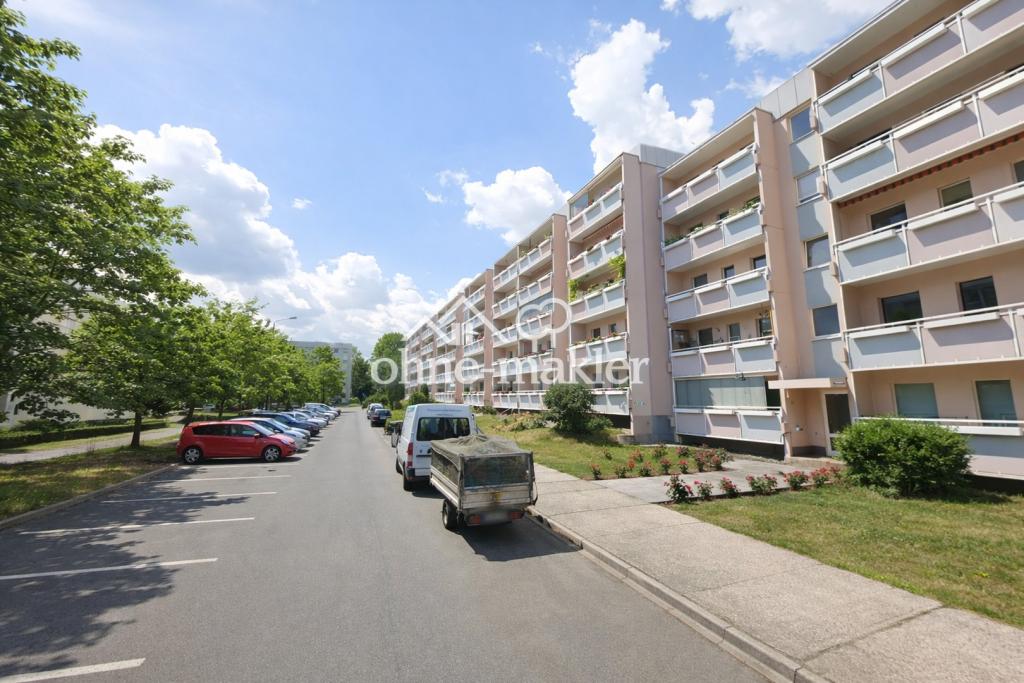 Kernsanierte 3-Zimmer-Wohnung mit moderner Einbauküche in zentraler Lage - Foto 4