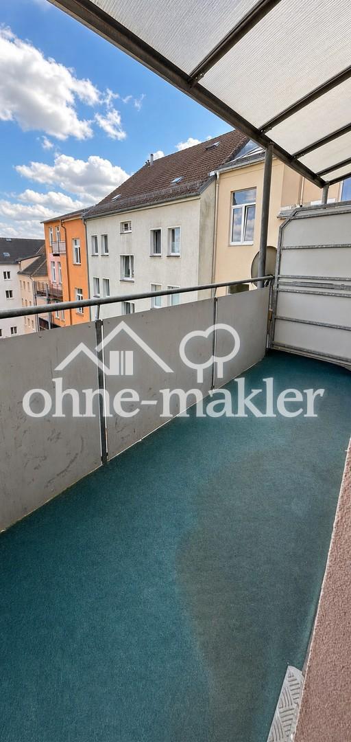 Über den Dächern von Plauen - 2-Raum-Wohnung mit Balkon und Kellerabteil - Photo 5