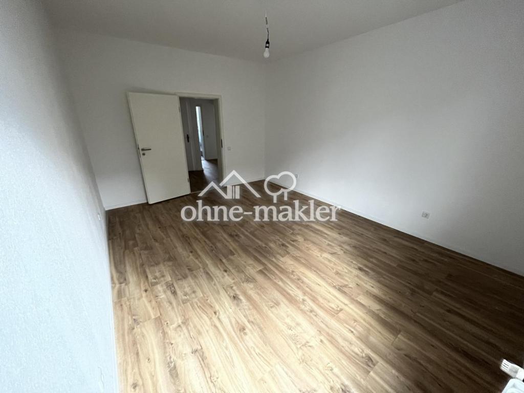 renovierte 3-Zimmer-Wohnung mit Balkon und bester Verkehrsanbindung - Photo 5