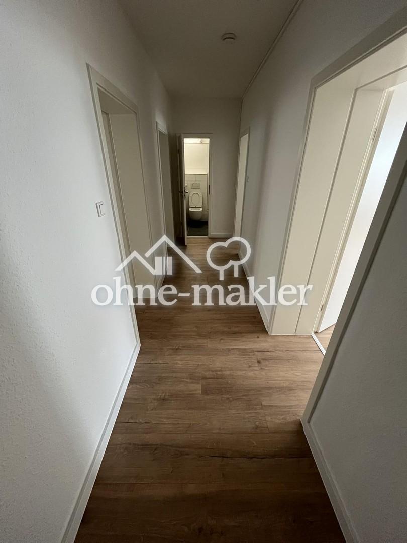 renovierte 3-Zimmer-Wohnung mit Balkon und bester Verkehrsanbindung - Photo 3