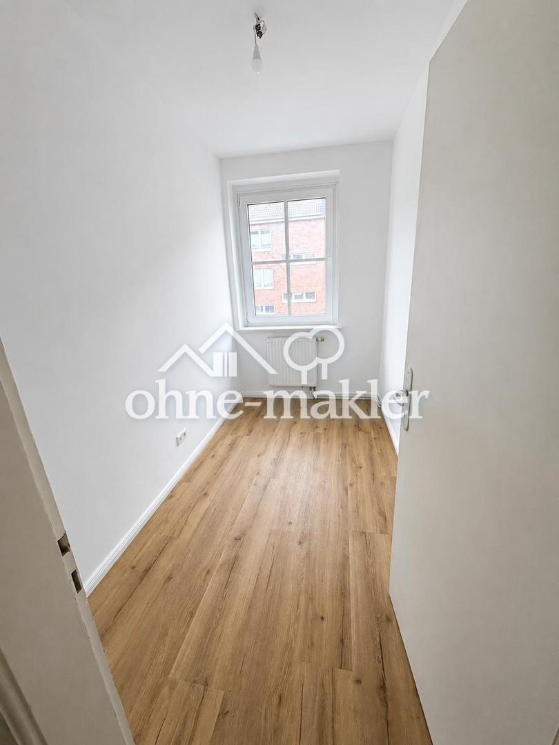 Teil-Renovierte helle 4,5 Zimmer Wohnung mit Balkon - Foto 5