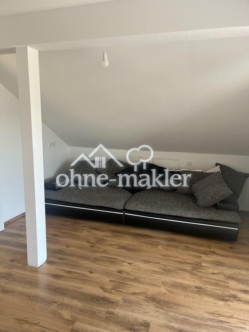 Wohnen am Rhein: Helle 3,5-Zimmer-Dachgeschosswohnung mit optimaler S-Bahn-Anbindung - Photo 1