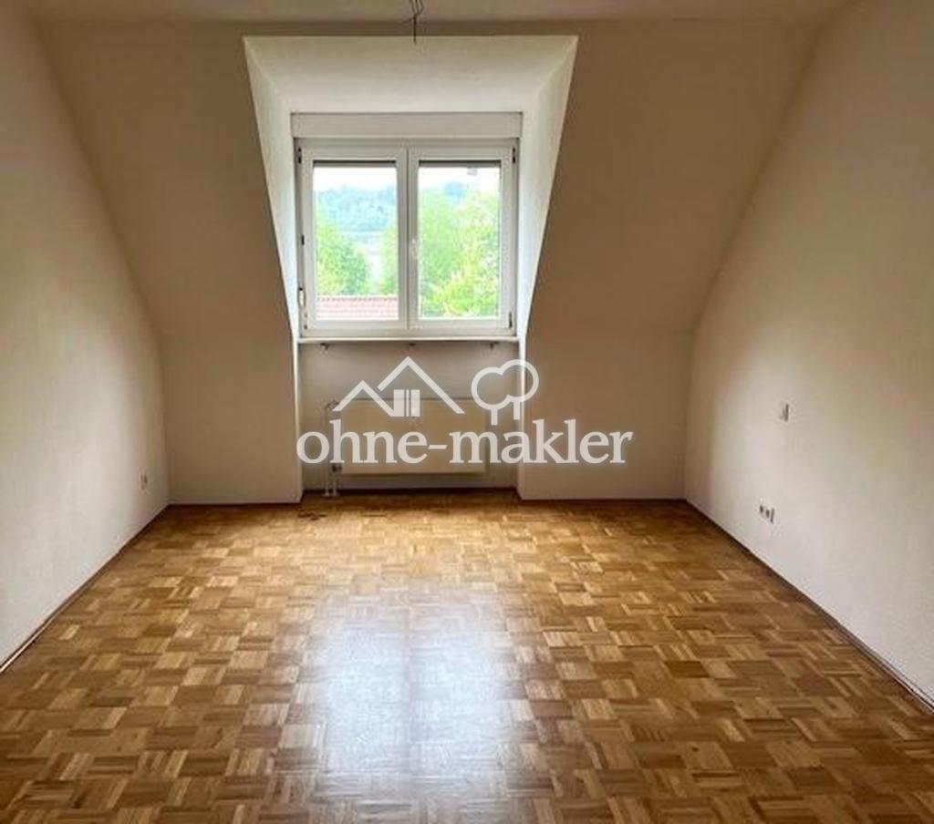 Gemütliche, helle 2,5-Zimmer-Dachgeschosswohnung in zentraler Lage - Photo 5