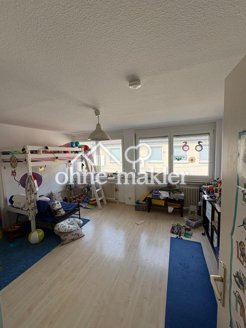 Helle 3-Zi-Wohnung zentral in Nürtingen mit Dachterrasse + Stellplatz - Photo 4