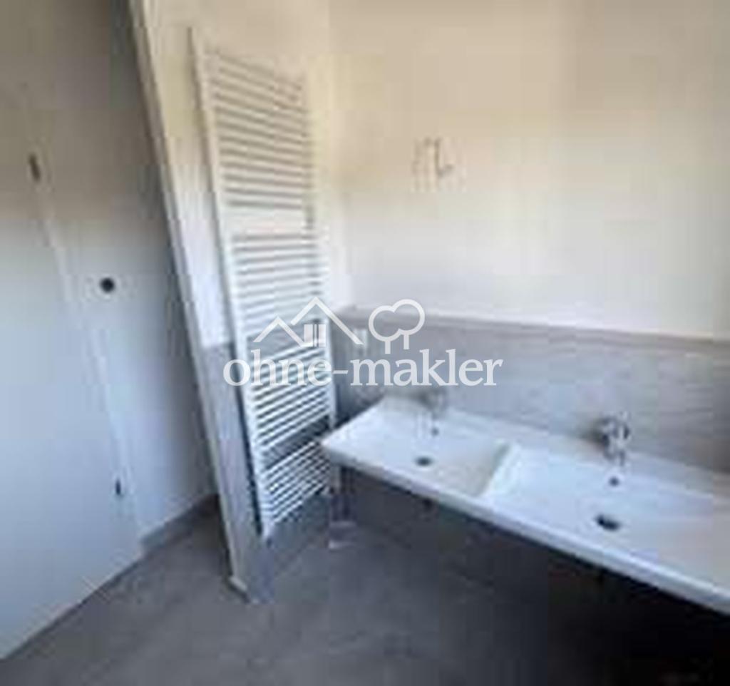 Traumhaftes Penthouse mit großer Dachterrasse & Dämeritzsee-Blick - Photo 4
