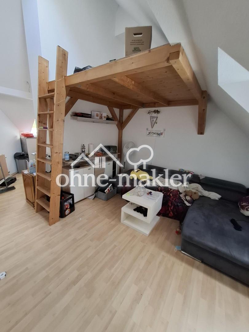 Lichtdurchflutete Dachgeschoss Wohnung | 2 Zimmer, Küche, Hochbett & Badewanne | Haustiere "Ja" - Photo 1