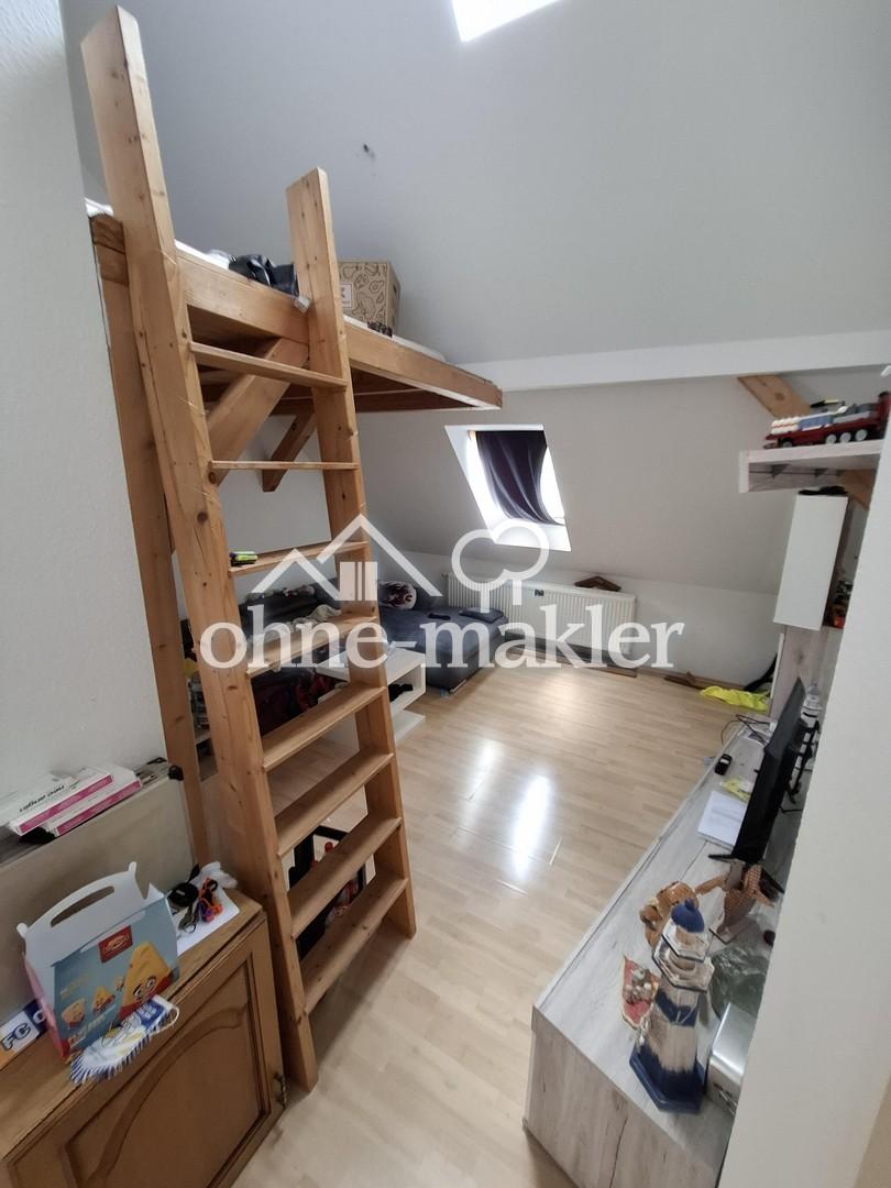Lichtdurchflutete Dachgeschoss Wohnung | 2 Zimmer, Küche, Hochbett & Badewanne | Haustiere "Ja" - Photo 2