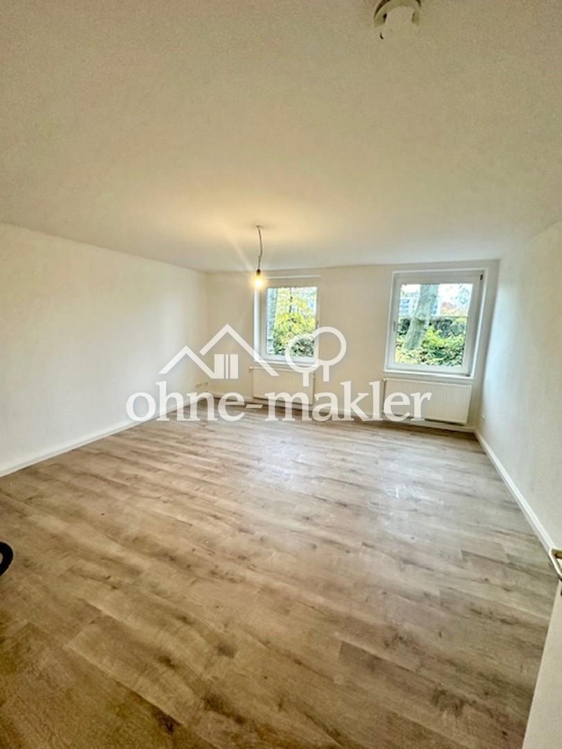 schöne 1 Zi.-Wohnung mit separater Küche und Balkon in Düsseldorf-Bilk ! - Photo 1