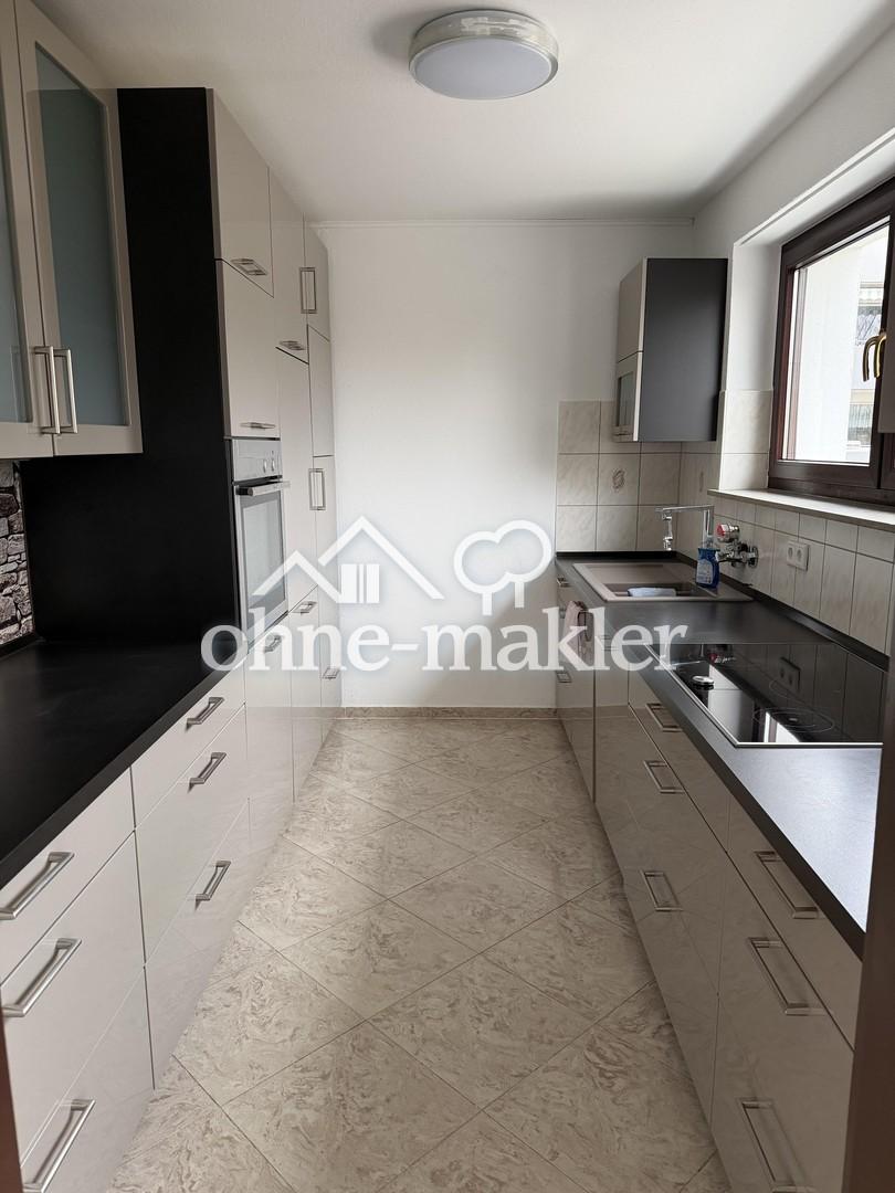 Modernisierte 4,5 Zimmer Wohnung mit Balkon, EBK und TG-Box in begehrter Wohnlage von Sindelfingen - Photo 4