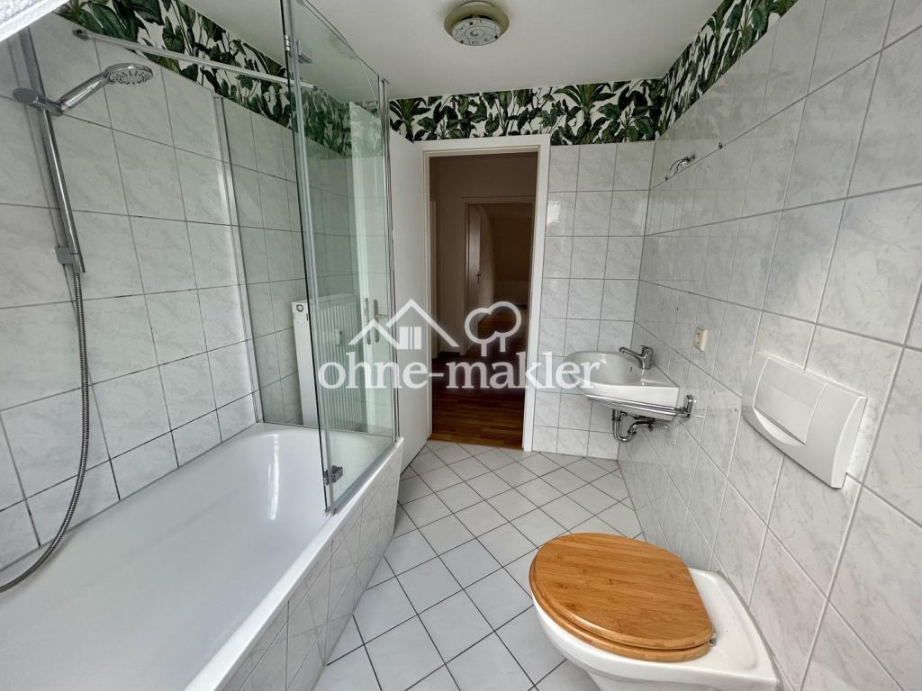 Helle 2-Zimmer-Wohnung mit Parkett & Tageslichtbad in Leipzig-Leutzsch - Foto 4