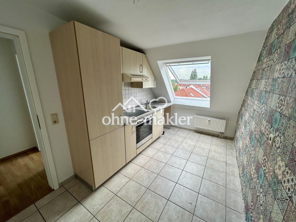 Helle 2-Zimmer-Wohnung mit Parkett & Tageslichtbad in Leipzig-Leutzsch - Foto 1