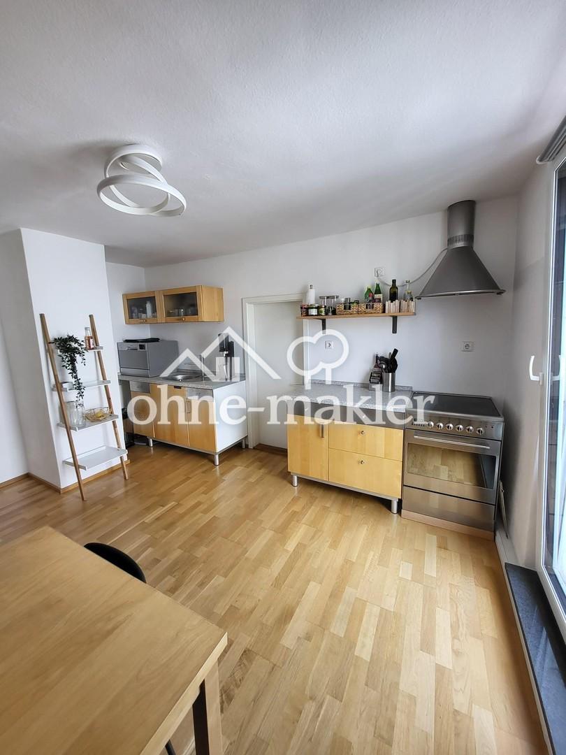 Zentral wohnen mit Weitblick – charmante Dachgeschosswohnung mit Balkon - Photo 4