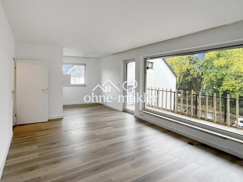 Sanierte, helle 2,5-Zimmer Wohnung mit Einbauküche, Stellplatz & großem Balkon nahe ALDI Campus - Photo 1
