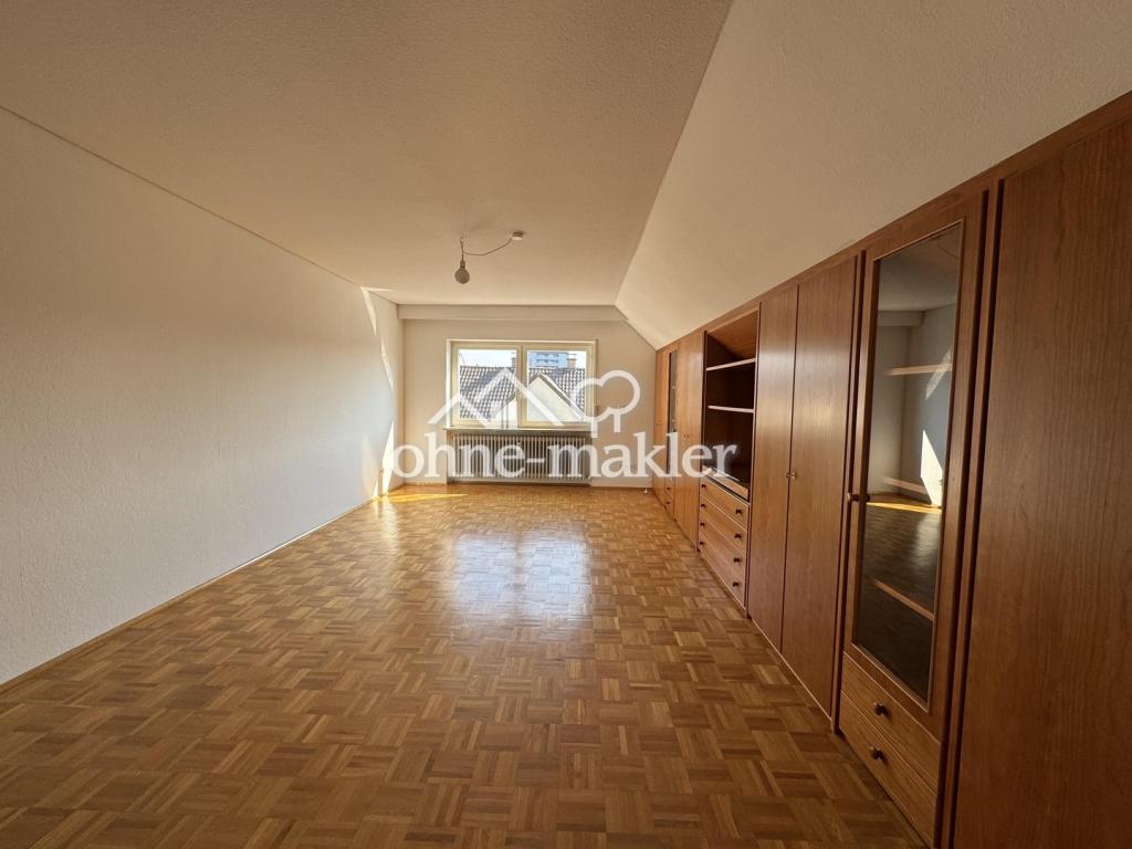 Helle, geräumige und frisch sanierte 2,5 Zimmer-Dachgeschosswohnung - Photo 3